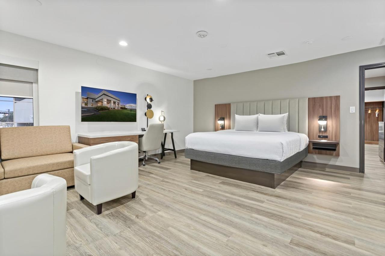 Baymont By Wyndham Beaumont Hotel Exterior photo