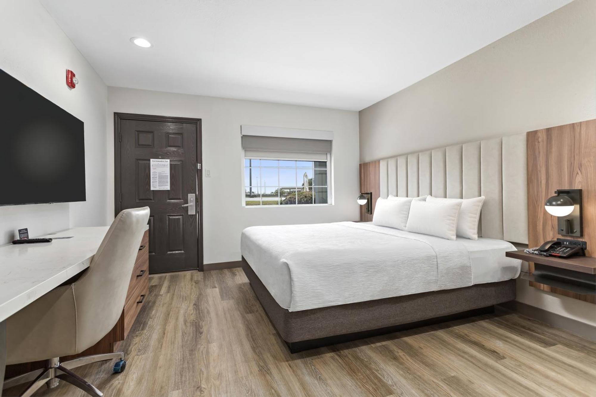 Baymont By Wyndham Beaumont Hotel Exterior photo