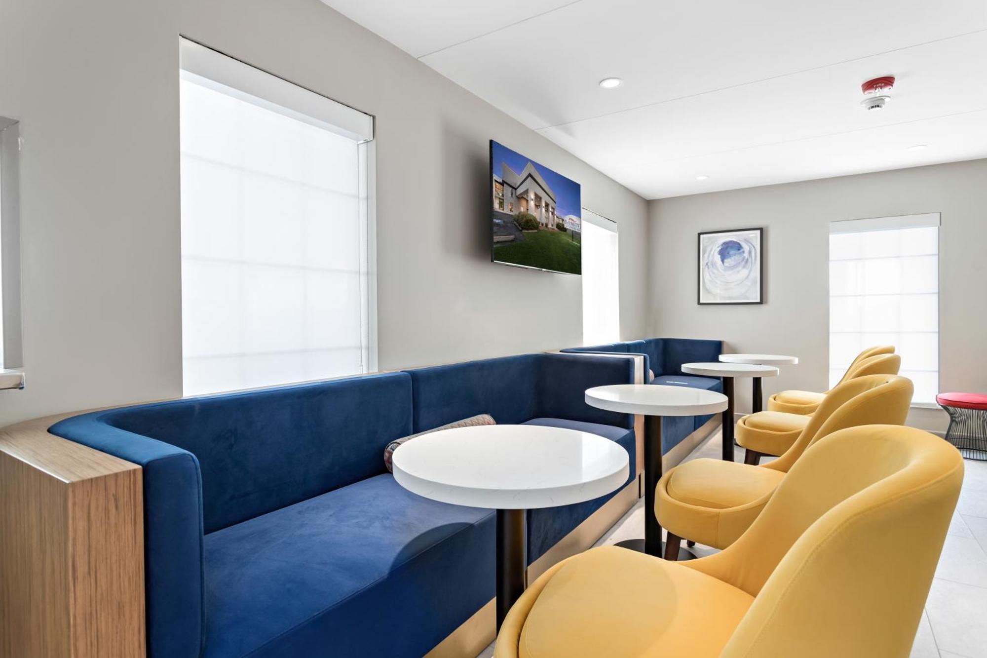 Baymont By Wyndham Beaumont Hotel Exterior photo
